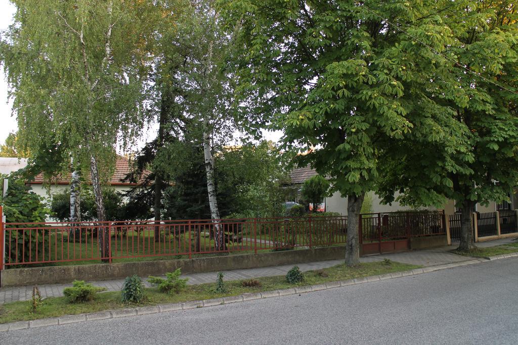 Vila Evelin Nyaralohaz Siófok Exteriér fotografie